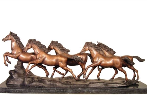 Bronze Stampeding Wild Horses Statue