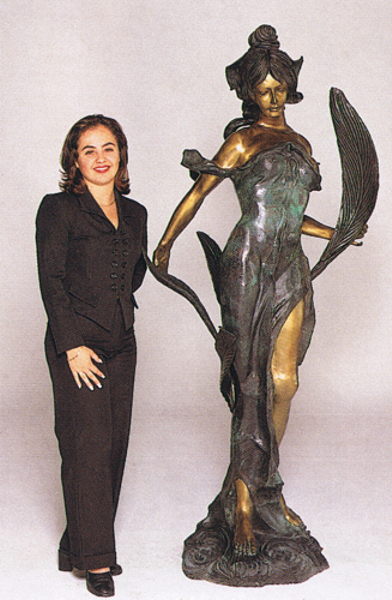 Bronze Diana Huntress Statue - ASB 352MO